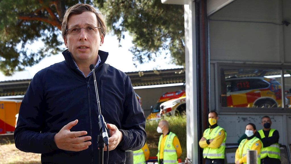 Almeida acusa a Illa de "enredar" al "mandar un mensaje de confusión a los ciudadanos" de Madrid Almeida acusa a Illa de "enredar" al "mandar un mensaje de confusión a los ciudadanos" de Madrid