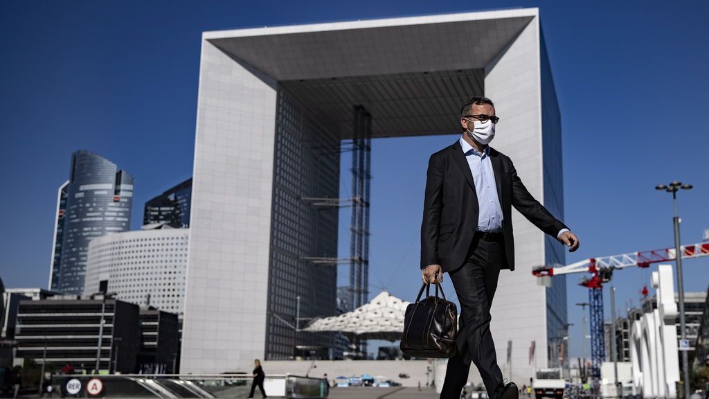 Francia registra 14.412 contagios de COVID-19 en 24 horas y 39 muertos más