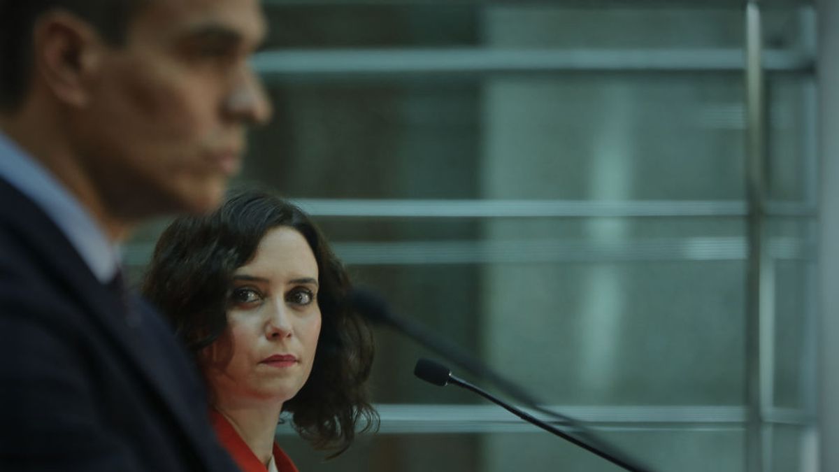 Madrid responde al 'utlimatum' de Illa y exige el mismo criterio de confinamiento para toda España Madrid responde al 'utlimatum' de Illa y exige el mismo criterio de confinamiento para toda España