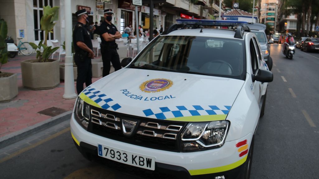 Desalojan en Granada una fiesta de bautizo y comunión con 270 personas sin mascarilla ni distancia de seguridad Desalojan en Granada una fiesta de bautizo y comunión con 270 personas sin mascarilla ni distancia de seguridad