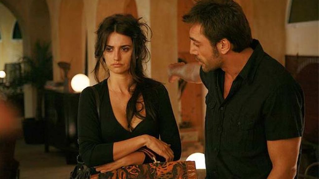 Luego, volvieron a verse las caras en el set de 'Vicky Cristina Barcelona', donde saltaron chispas.