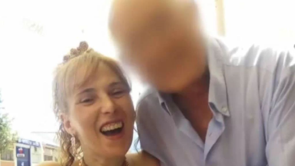 Conchi, la viuda negra, acude al juicio pero esta vez por su propio pie