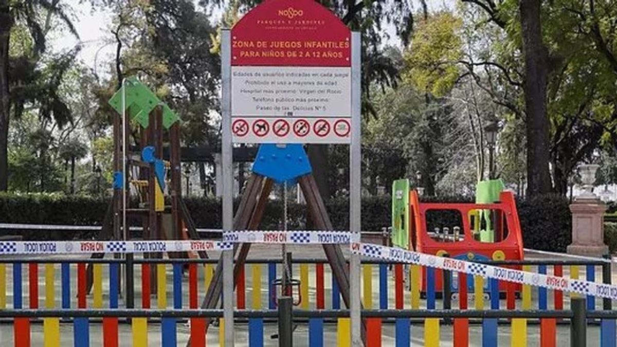 Sevilla mantendrá todos los parques infantiles cerrados por el aumento de los contagios