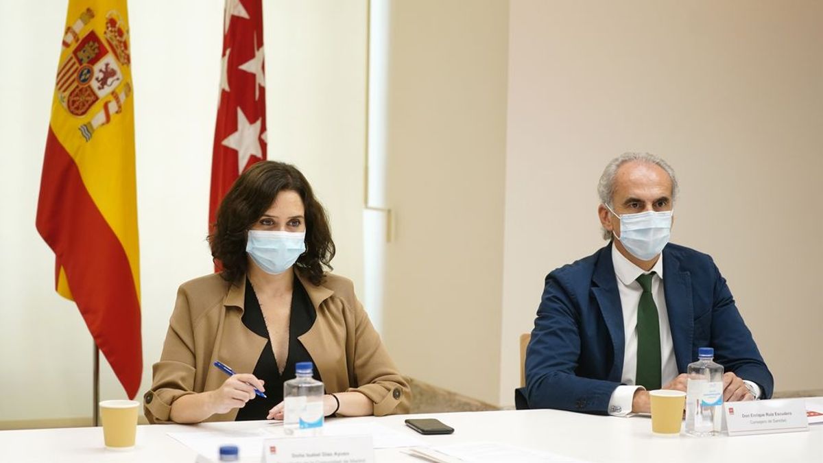 Madrid asegura que la pandemia está "controlada" y que no hay motivos para una intervención Madrid asegura que la pandemia está "controlada" y que no hay motivos para una intervención