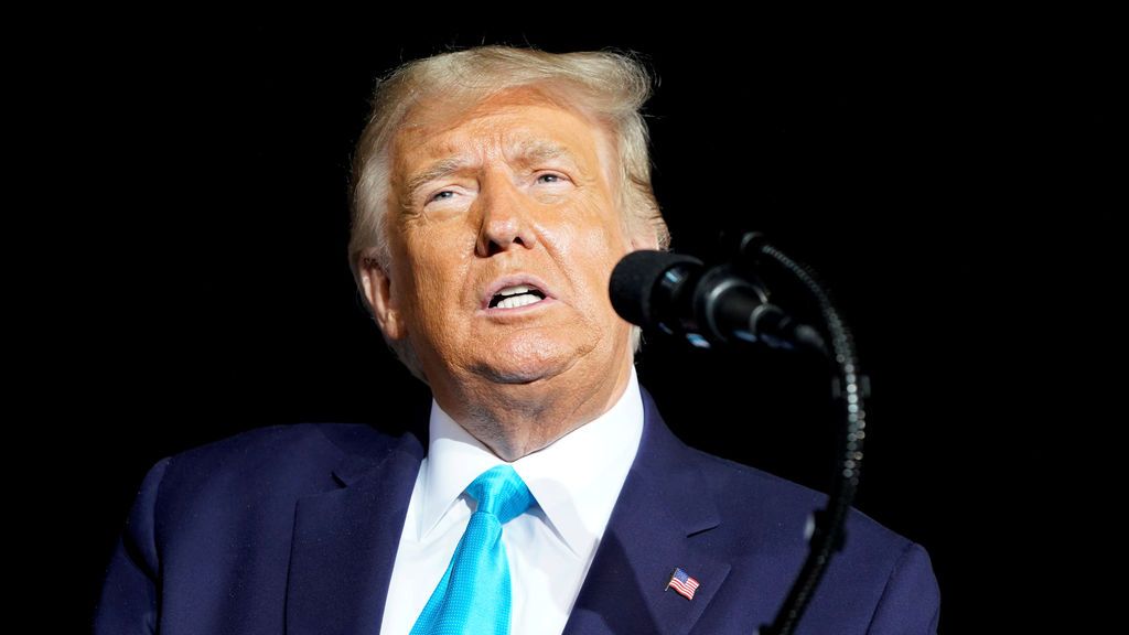 Trump pagó tan solo 750 dólares en impuestos sobre la renta en 2016 y estuvo sin hacerlo durante una década Trump pagó tan solo 750 dólares en impuestos sobre la renta en 2016 y estuvo sin hacerlo durante una década