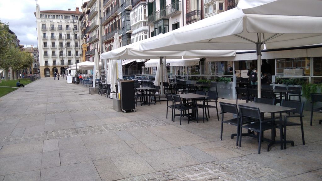 Navarra registra tres fallecidos y 258 contagios, la mitad en Pamplona Navarra registra tres fallecidos y 258 contagios, la mitad en Pamplona