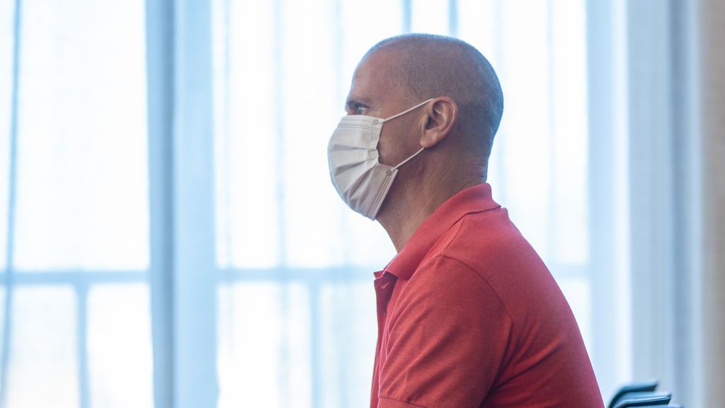 A juicio el 'loco del chandal' por quemar la casa de una mujer en su pueblo natal A juicio el 'loco del chandal' por quemar la casa de una mujer en su pueblo natal