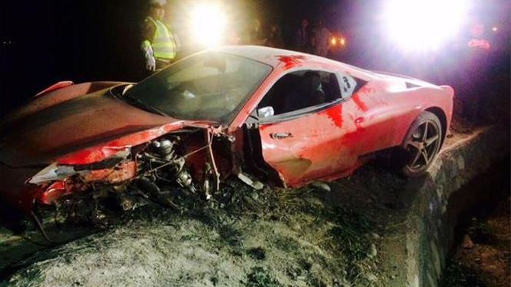 El coche de Arturo Vidal tras un accidente
