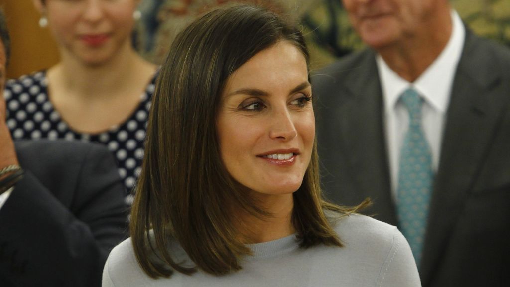 Una compañera de trabajo de la reina Letizia, sobre su época en Washington: "A las tres de la mañana empezaba a maquillarse"