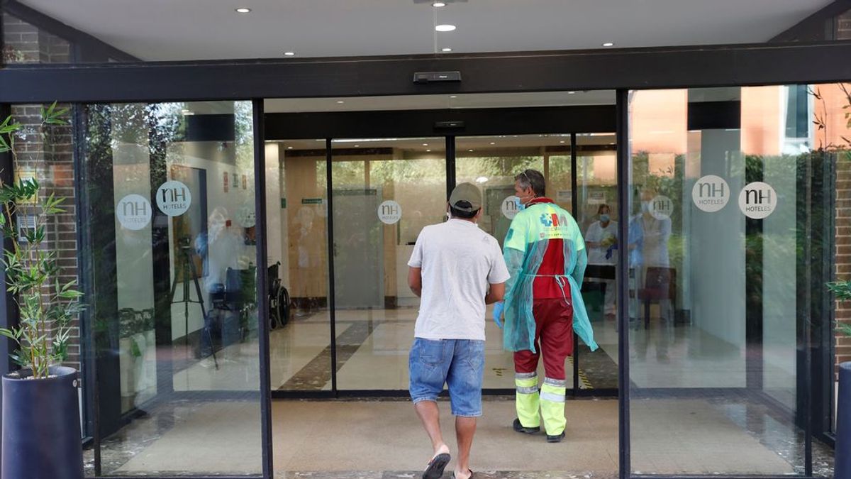 El hotel medicalizado de Leganés recibe a su primer paciente, procedente del Hospital Doce de Octubre