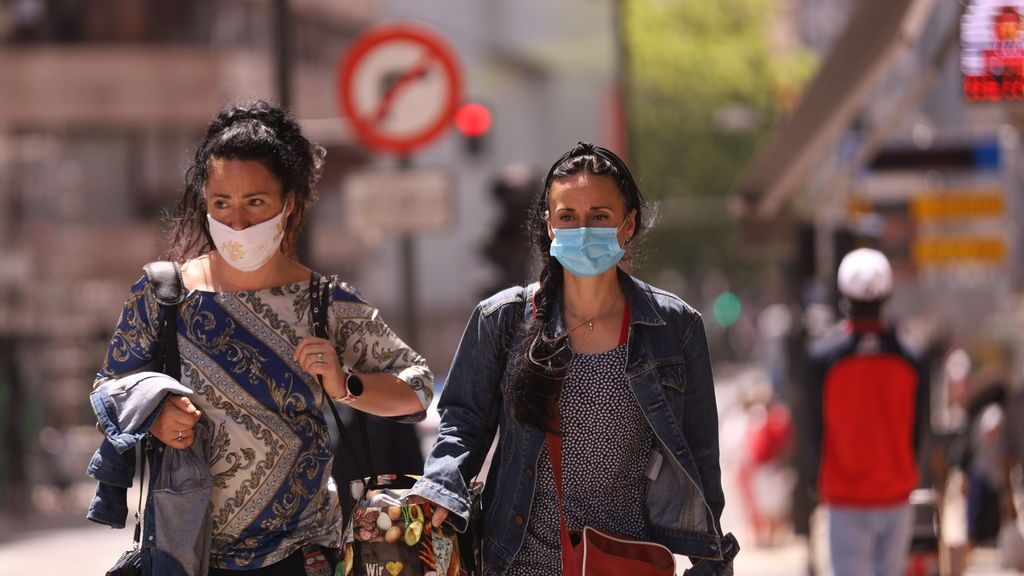Las mascarillas de tela no pasan en los hospitales vascos Las mascarillas de tela no pasan en los hospitales vascos