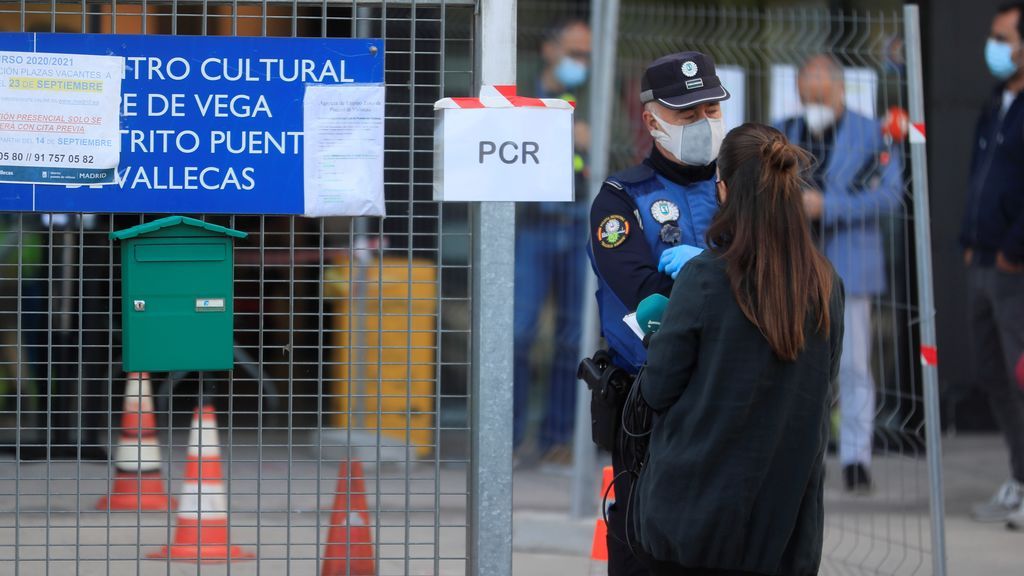 España baja a 9.906 contagios de coronavirus pero suma 203 muertos España baja a 9.906 contagios de coronavirus pero suma 203 muertos