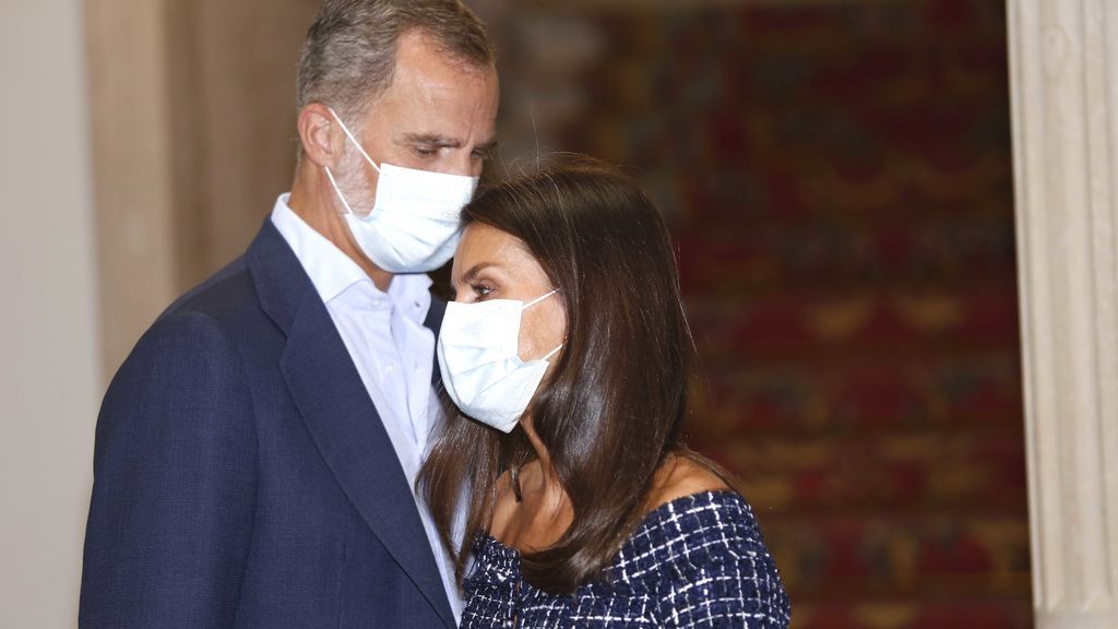 EuropaPress_3306169_rey_felipe_reina_letizia_llegan_acto_conmemorativo_dia_cooperante_celebrado