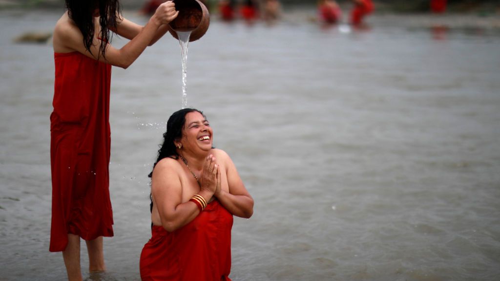 Rojo "periodo": el nuevo tono de Pantone para combatir el tabú de la menstruación Rojo "periodo": el nuevo tono de Pantone para combatir el tabú de la menstruación