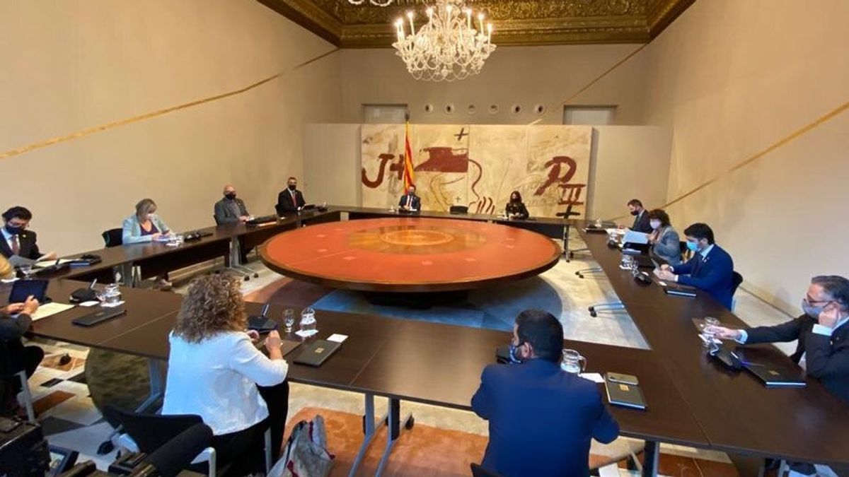 Primera reunión de Govern sin Quim Torra: su silla se queda vacía y Aragonés preside el Consejo Ejecutivo Primera reunión de Govern sin Quim Torra: su silla se queda vacía y Aragonés preside el Consejo Ejecutivo