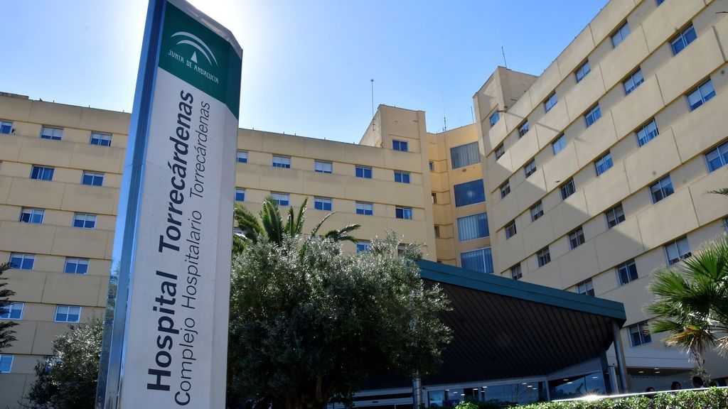 España registra otra subida a 11.016 contagios y 177 muertos España registra otra subida a 11.016 contagios y 177 muertos