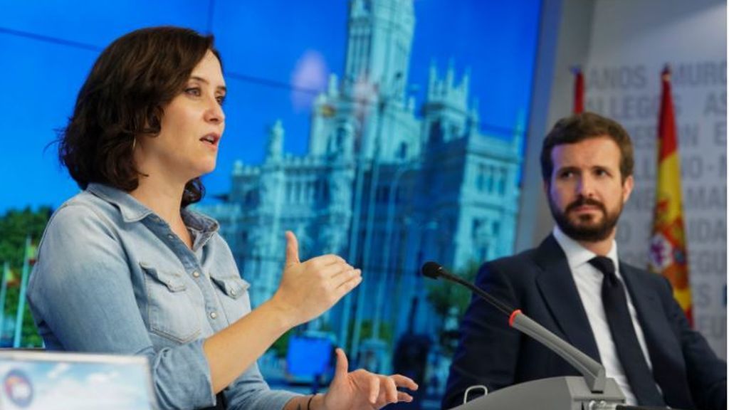 El PP desafía a Sánchez: Casado y sus barones se unen para no cerrar Madrid El PP desafía a Sánchez: Casado y sus barones se unen para no cerrar Madrid