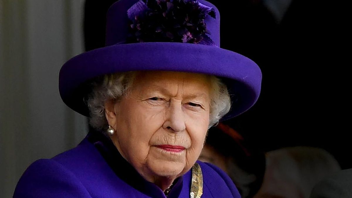 Los empleados de la reina Isabel II se niegan a confinarse en Navidad para atenderla sin riesgos de contagio Los empleados de la reina Isabel II se niegan a confinarse en Navidad para atenderla sin riesgos de contagio