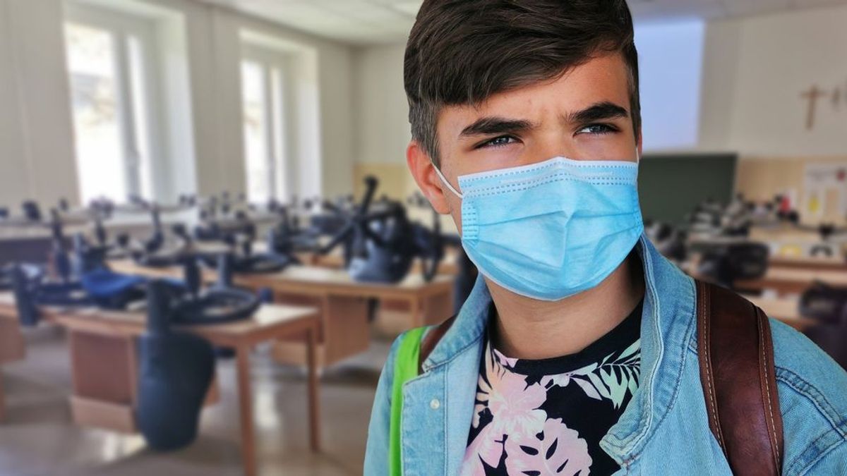 Cómo desinfectar la mascarilla: guía básica de limpieza según el tipo Cómo desinfectar la mascarilla: guía básica de limpieza según el tipo