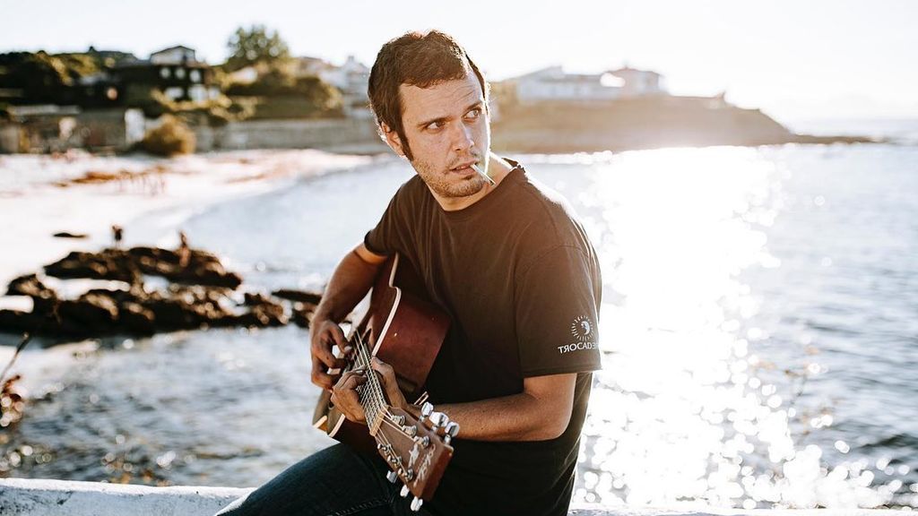El bajista de Taburete busca el amor en 'First Dates': así es Daniel Guadaño