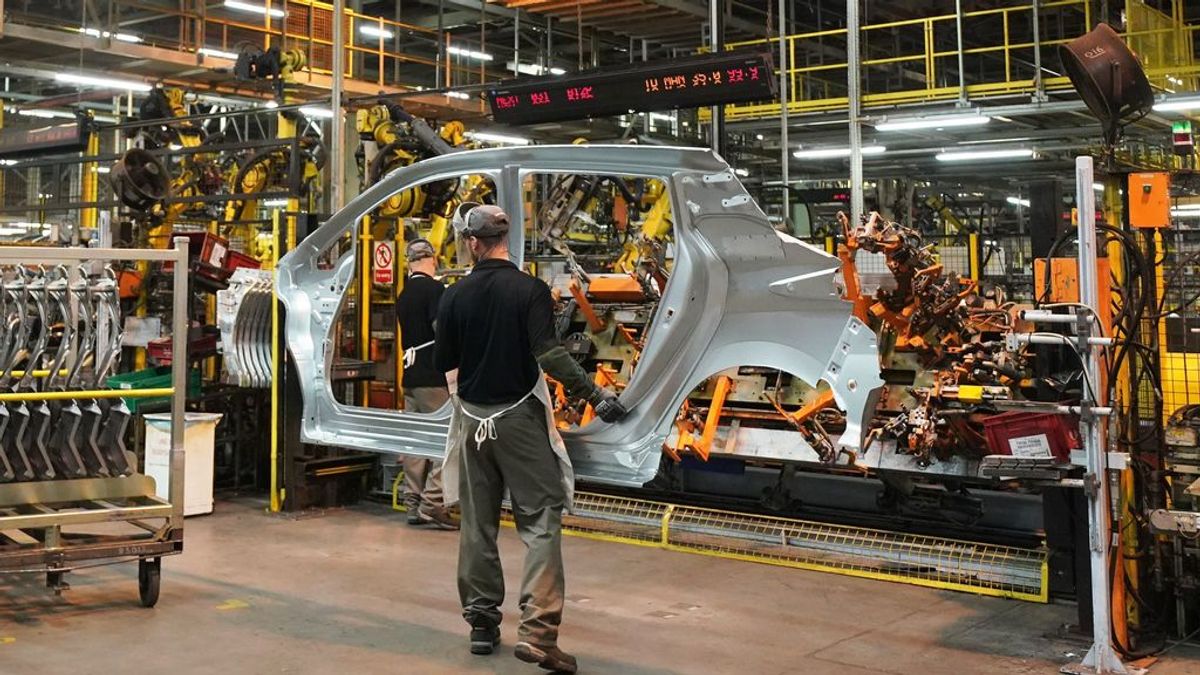 Artesanía insostenible: Nissan fabricó sólo 11 coches en la fábrica Barcelona el mes de agosto Artesanía insostenible: Nissan fabricó sólo 11 coches en la fábrica Barcelona el mes de agosto