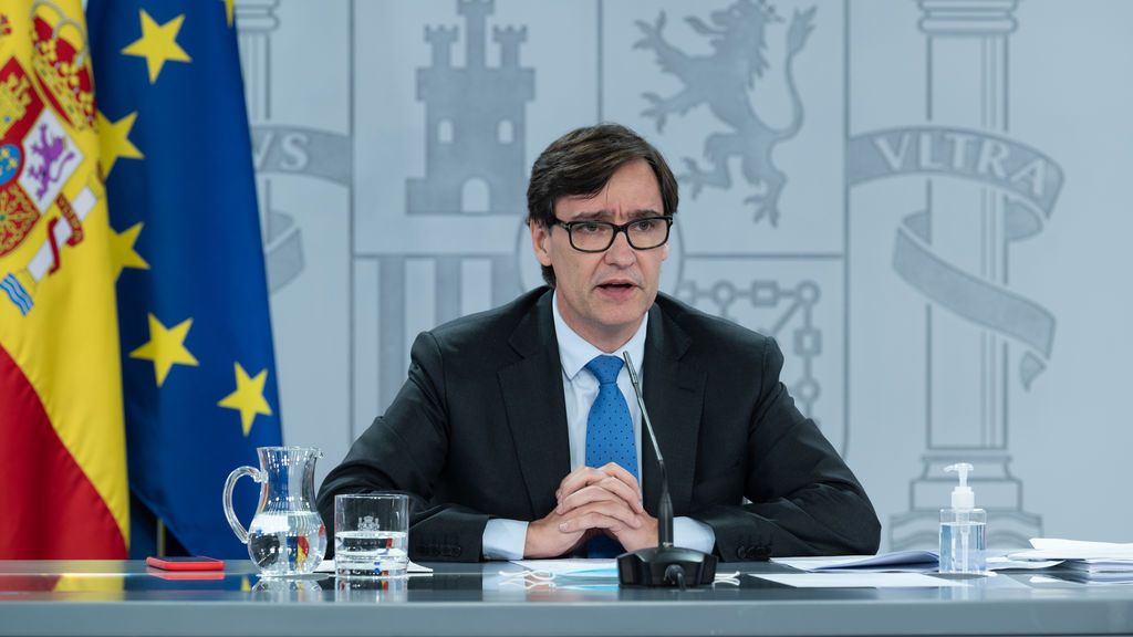 Sanidad advierte a Madrid a través del BOE de que sus medidas son "de obligado cumplimiento" en 48 horas Sanidad advierte a Madrid a través del BOE de que sus medidas son "de obligado cumplimiento" en 48 horas