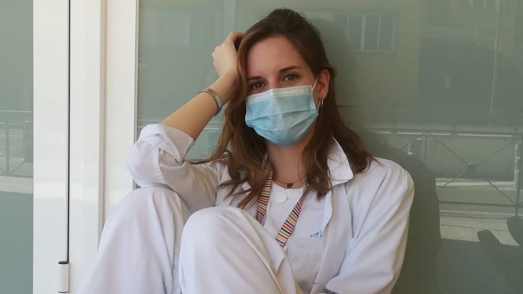 Sara, una de las científicas despedidas del Hospital Doce de octubre: "Nos empujan a dejar la ciencia o a salir del país" Sara, una de las científicas despedidas del Hospital Doce de octubre: "Nos empujan a dejar la ciencia o a salir del país"