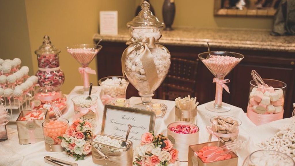 Bodas: ¿Qué poner en la mesa dulce o candy bar?