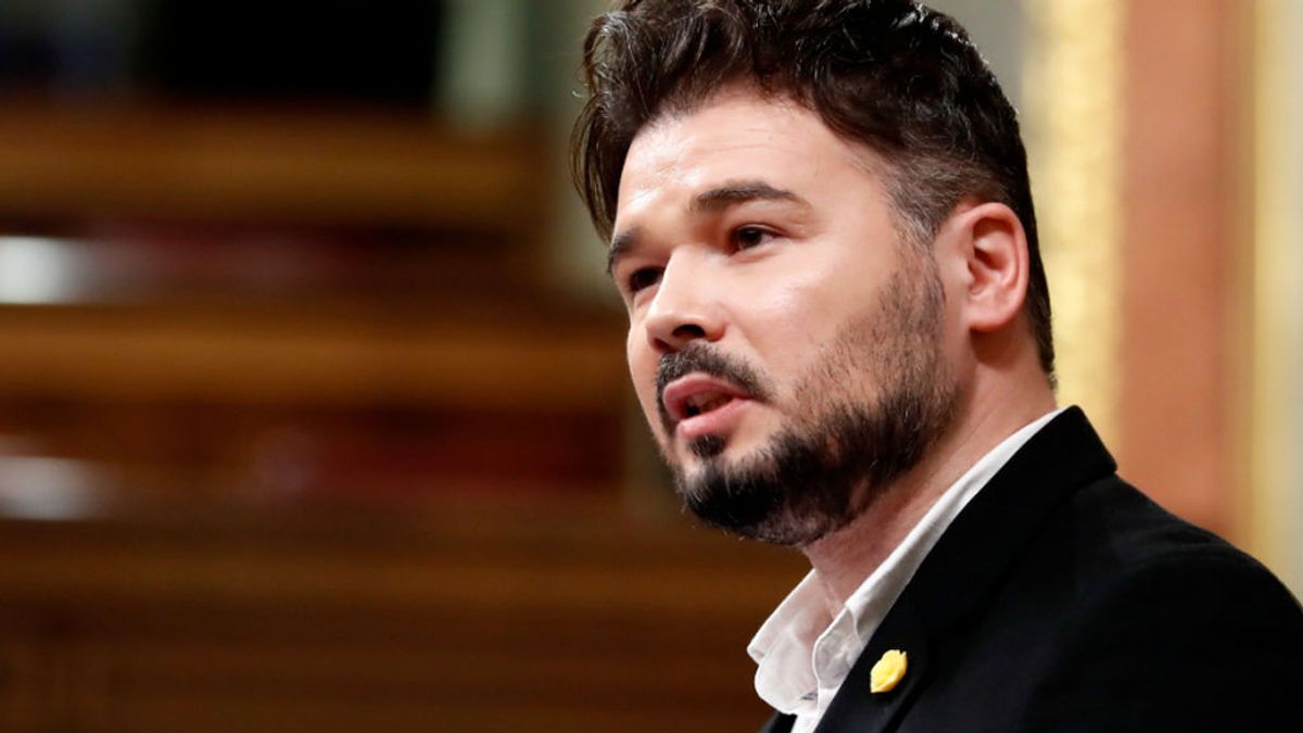 Figo y Rufián se enganchan en Twitter y el político le recuerda sus problemas con Hacienda Figo y Rufián se enganchan en Twitter y el político le recuerda sus problemas con Hacienda