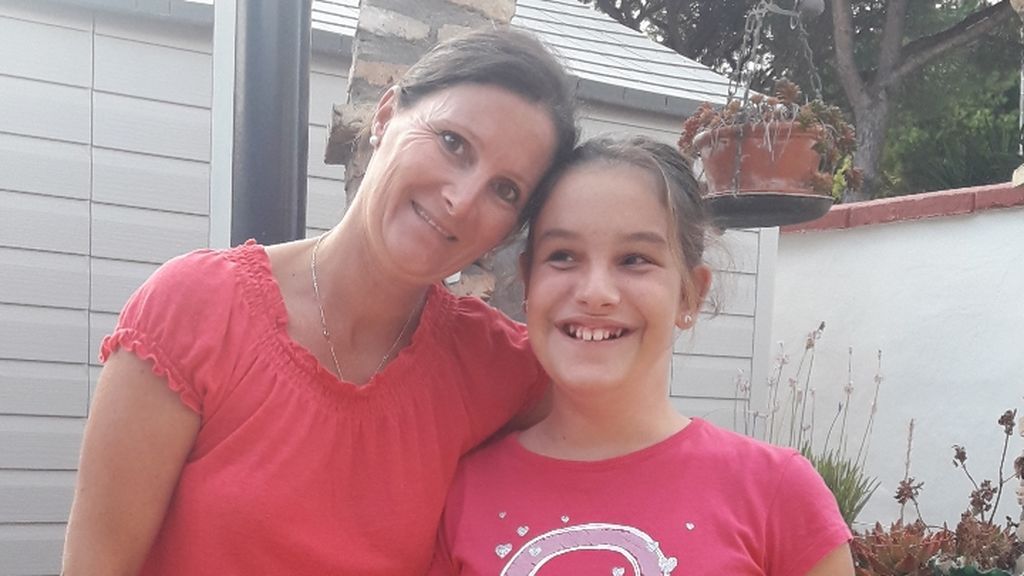 La vuelta al cole de Marina, una niña ciega: “Veo con mis manos pero ya no puedo tocar nada” La vuelta al cole de Marina, una niña ciega: “Veo con mis manos pero ya no puedo tocar nada”