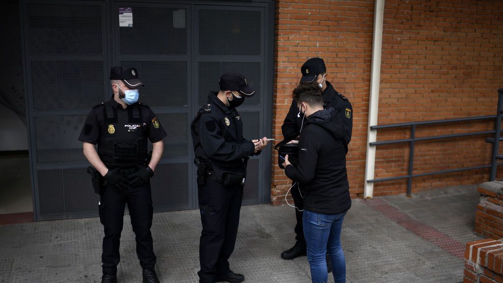 Más de 700 agentes reforzarán vigilancia de nuevas restricciones en Madrid Más de 700 agentes reforzarán vigilancia de nuevas restricciones en Madrid