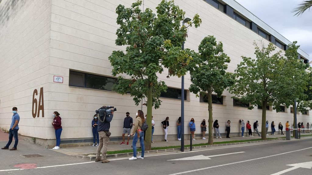 Los Colegio Mayores advierten: "Nada de echar la culpa a los jóvenes, cumplen las normas como todos" Los Colegio Mayores advierten: "Nada de echar la culpa a los jóvenes, cumplen las normas como todos"