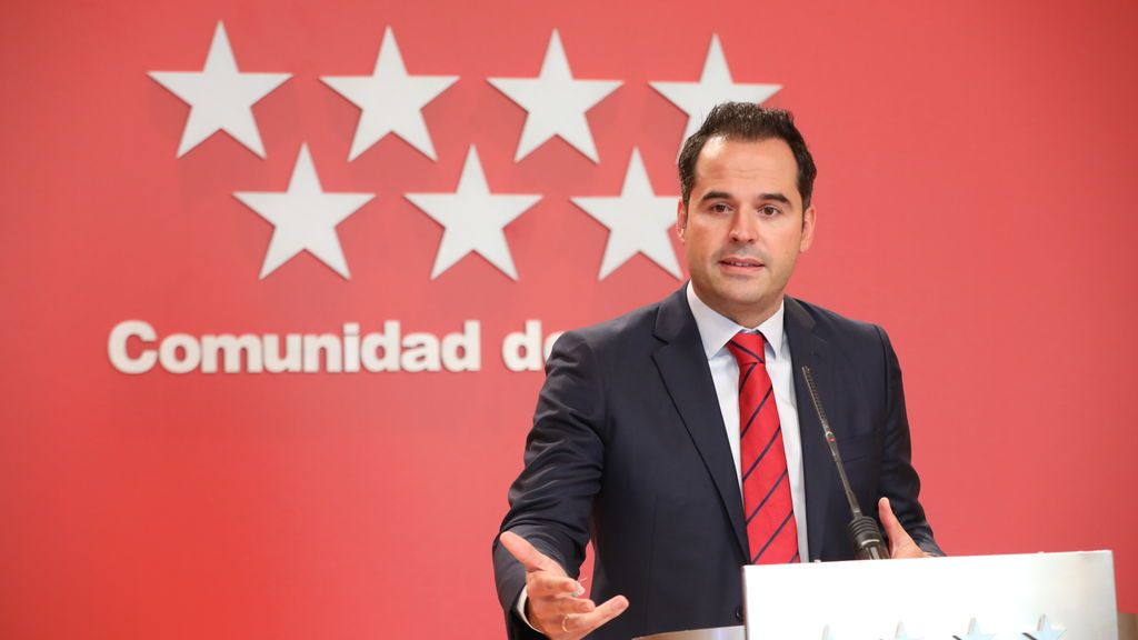 Los tuits de Aguado confirman la división en Sol Los tuits de Aguado confirman la división en Sol