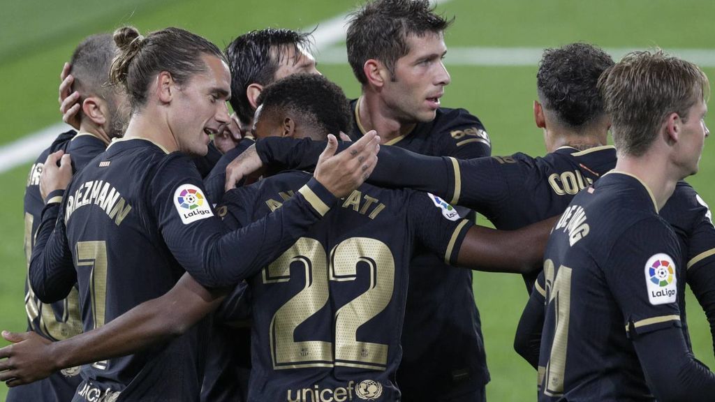 Los jugadores del Barcelona celebran el gol de Ansu Fati. Los jugadores del Barcelona celebran el gol de Ansu Fati.
