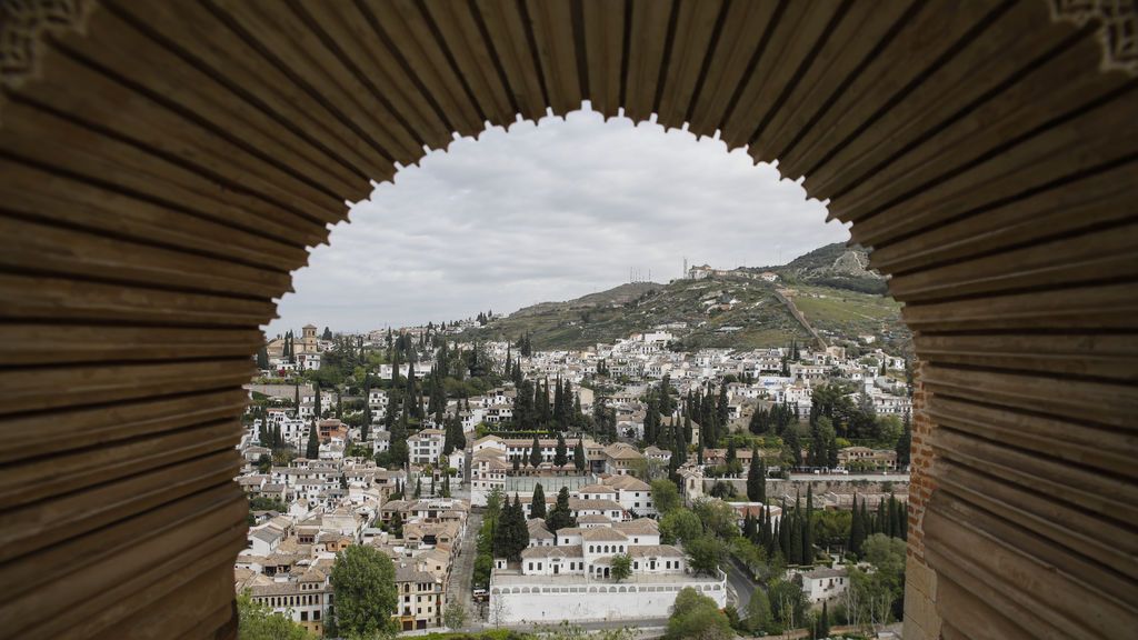 Desalojadas 85 personas de un piso de Granada, denunciado 15 veces por celebrar fiestas Desalojadas 85 personas de un piso de Granada, denunciado 15 veces por celebrar fiestas