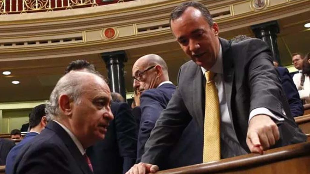 El exministro Fernández Díaz niega haber espiado a Luis Bárcenas y señala a su número dos, Francisco Martínez El exministro Fernández Díaz niega haber espiado a Luis Bárcenas y señala a su número dos, Francisco Martínez