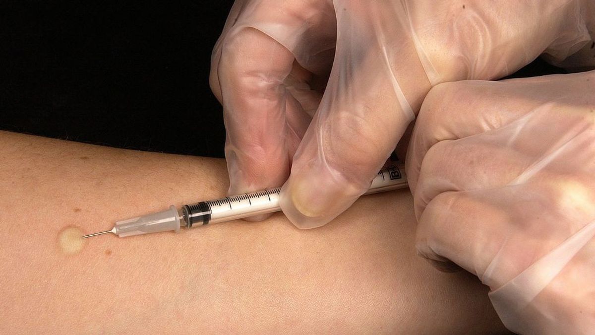 Los pediatras aconsejan la vacunación universal de la gripe a partir de los 6 meses