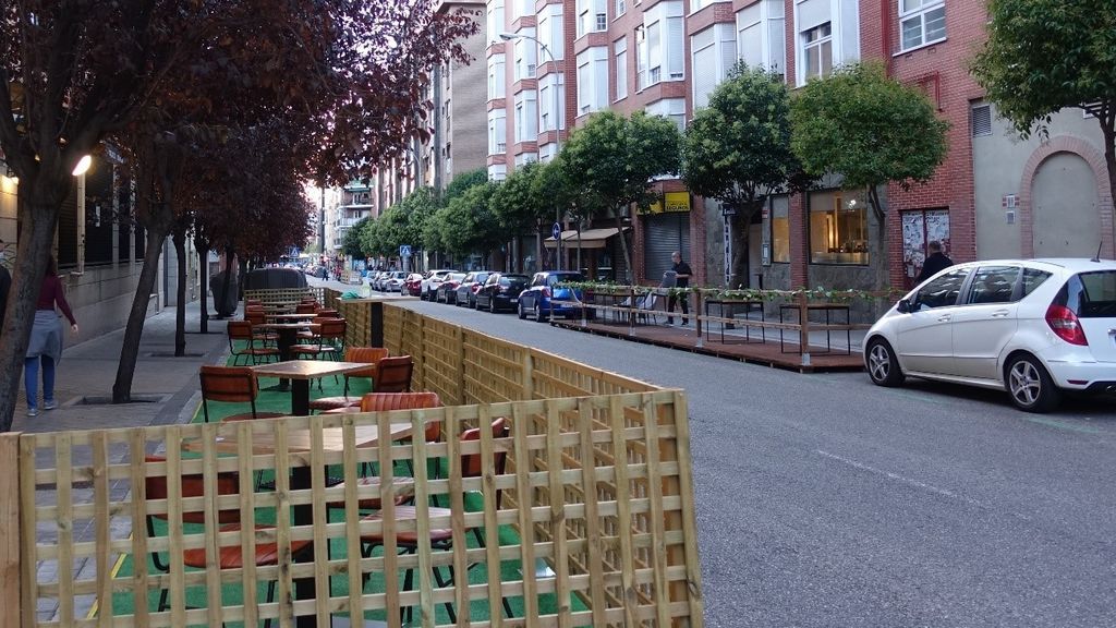 Terrazas en los estacionamientos: no siempre llueve a gusto de todos