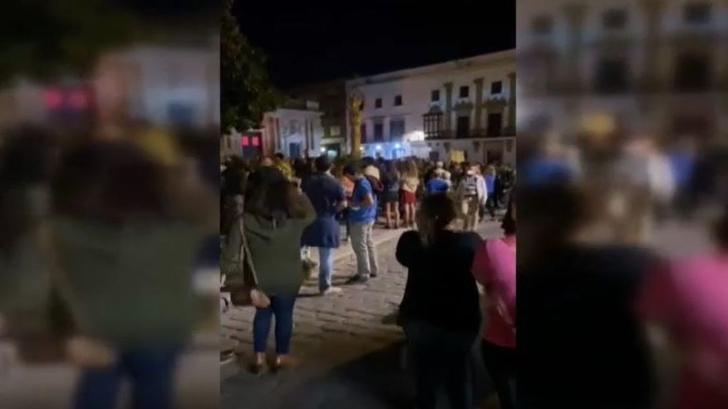 Piden explicaciones a la alcaldesa de Jerez por aglomeraciones durante un festival de música