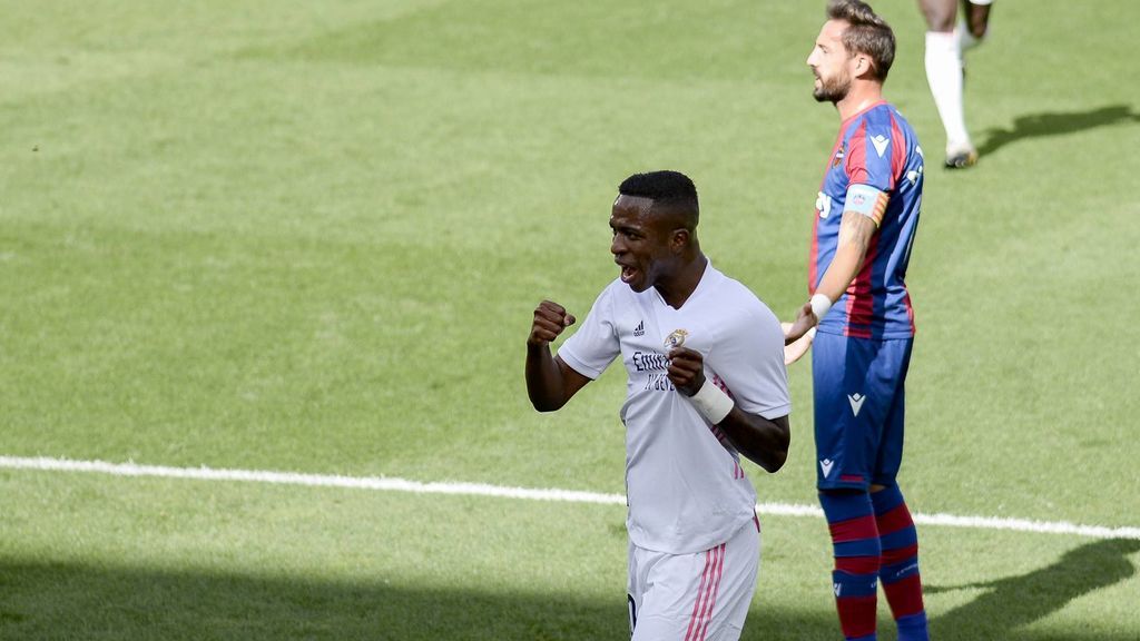 Vinicius celebra su gol ante el Levante. Vinicius celebra su gol ante el Levante.