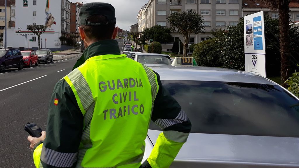 Bajar las tasas de alcohol a noveles y profesionales: la medida que pide Seguridad Vial para reducir riesgos en carretera