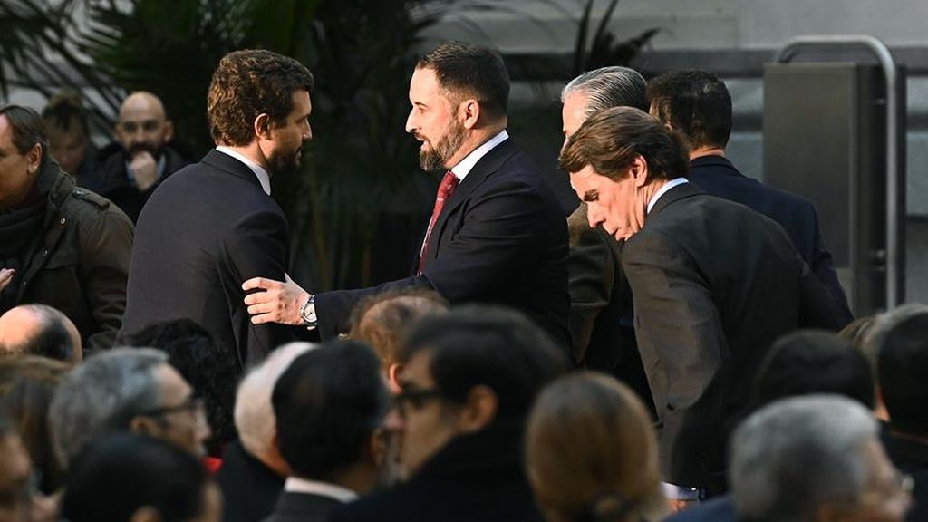 Aznar, Abascal y Casado en una imagen de archivo Aznar, Abascal y Casado en una imagen de archivo