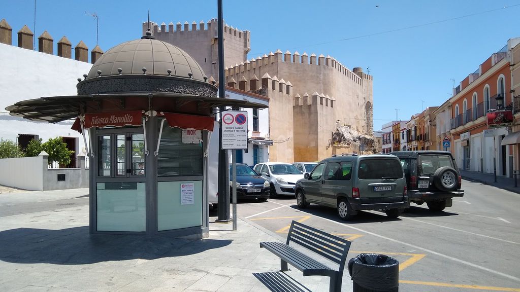 Los Molares, el pueblo sevillano que ataja el contagio de raíz: “Hemos acordado cerrar todos los bares” Los Molares, el pueblo sevillano que ataja el contagio de raíz: “Hemos acordado cerrar todos los bares”