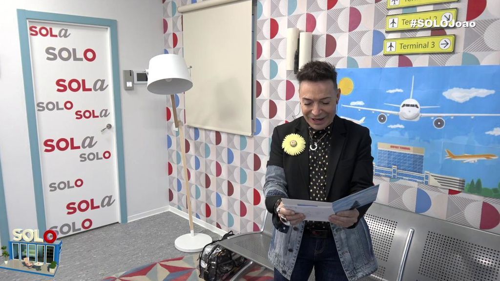 Joao lee la carta de Sofía Suescun