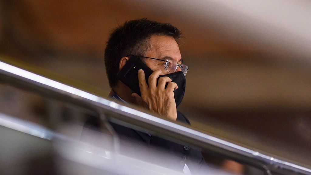 Josep María Bartomeu, presidente del Barcelona en el palco.