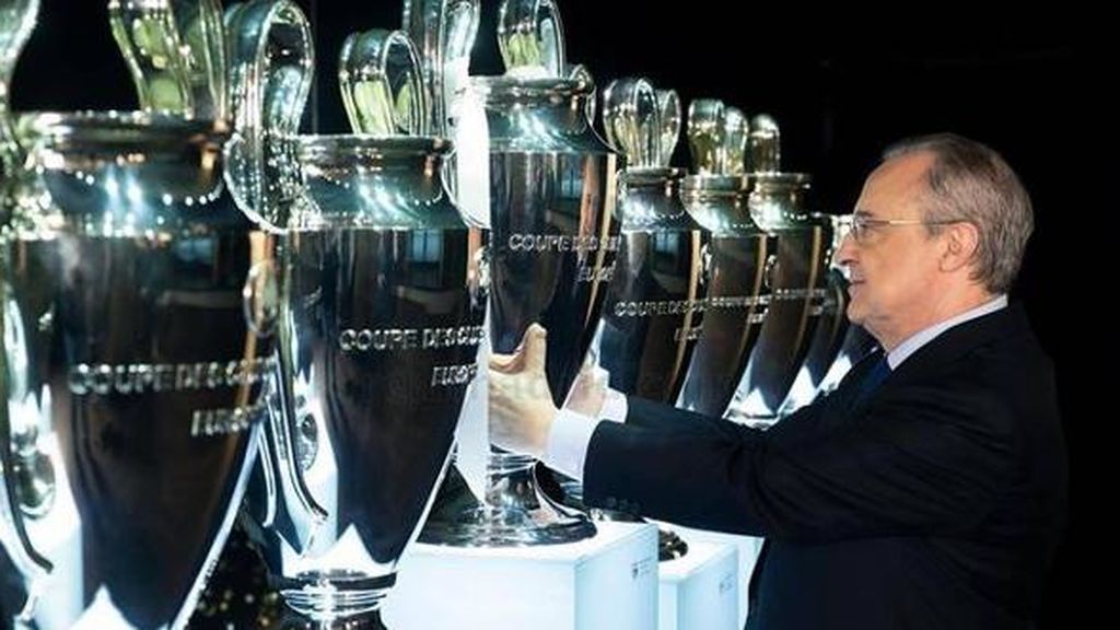 La estrategia de ahorro de Florentino Pérez hace temblar a media Europa: "No era un farol" La estrategia de ahorro de Florentino Pérez hace temblar a media Europa: "No era un farol"