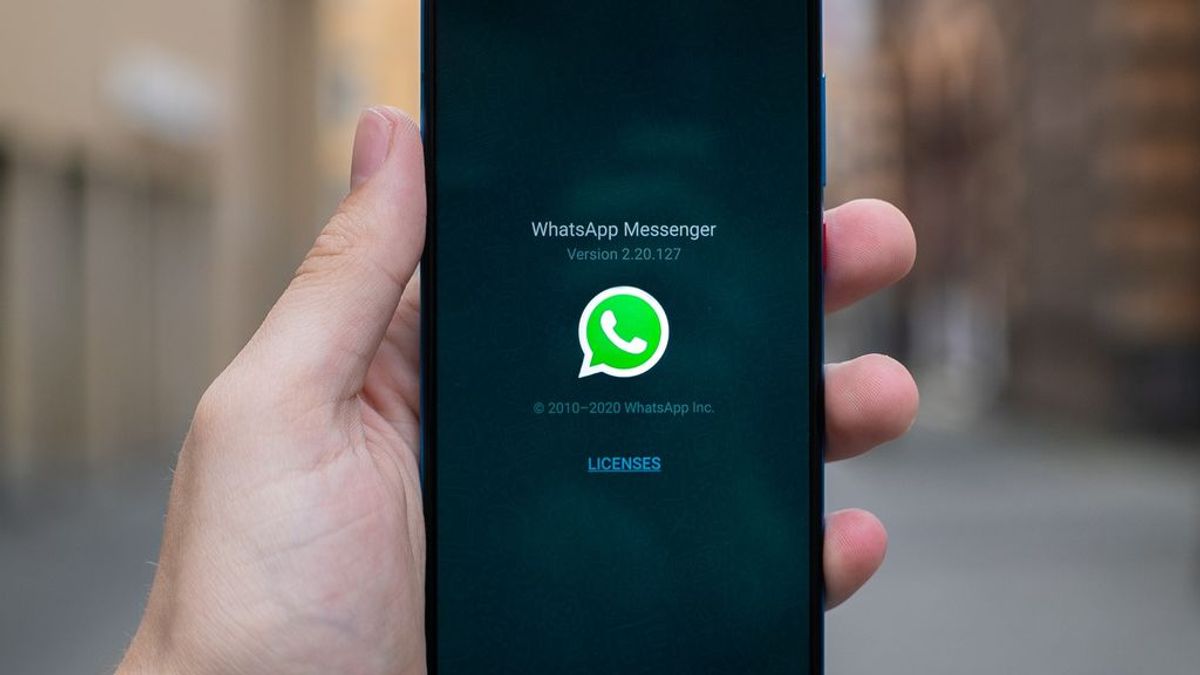 Hay un truco para escuchar tus audios de WhatsApp antes de enviarlos, pero está escondido