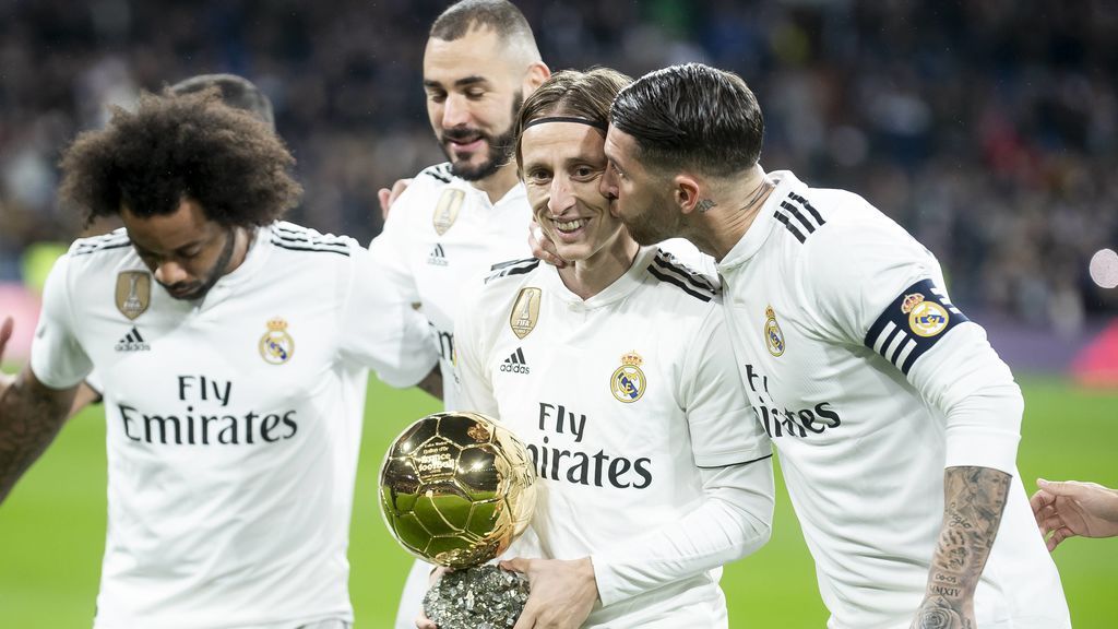 Los pesos pesados del Real Madrid, preocupados por la falta de fichajes y la salida de tantos jugadores