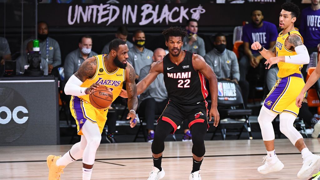 Los Lakers meten la directa ante Miami y se quedan a un solo partido de ganar el anillo (102-96)