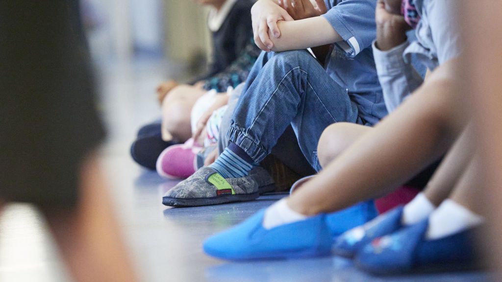 Un colegio de Jaén busca monitor de "cultura gitana" para enseñar que "no todo es gratis" a niños de primaria Un colegio de Jaén busca monitor de "cultura gitana" para enseñar que "no todo es gratis" a niños de primaria